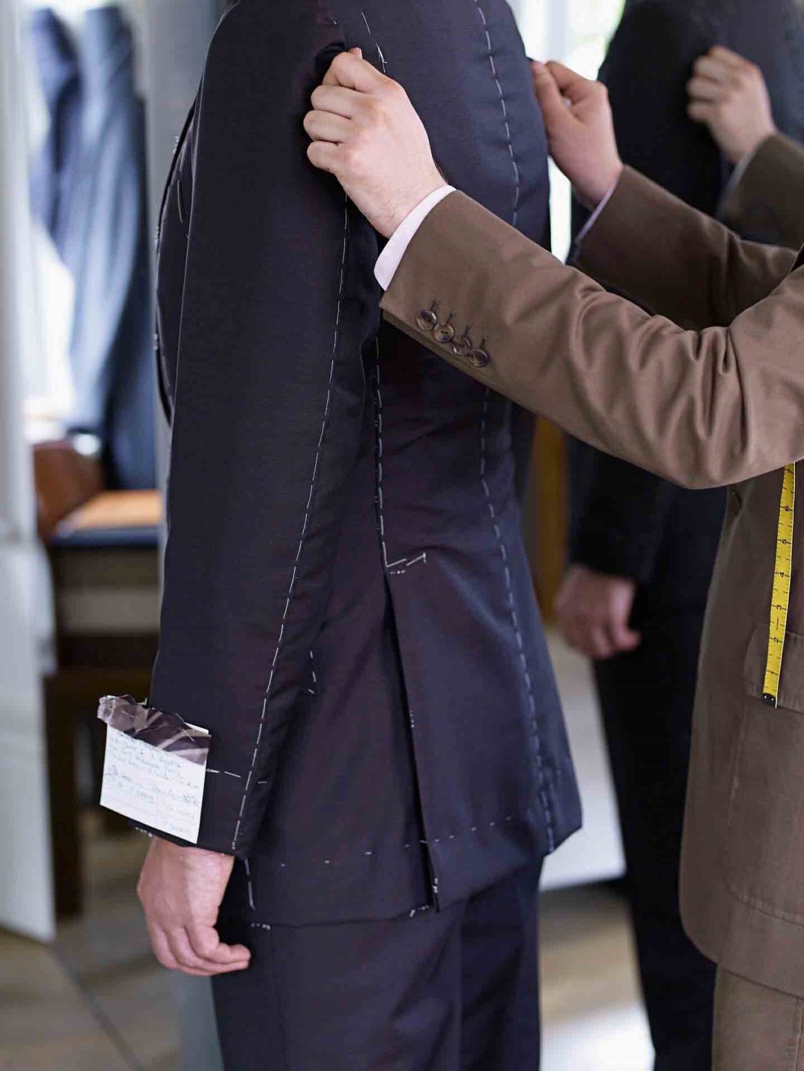 7 Essential Tips For Suit Jacket Sizing